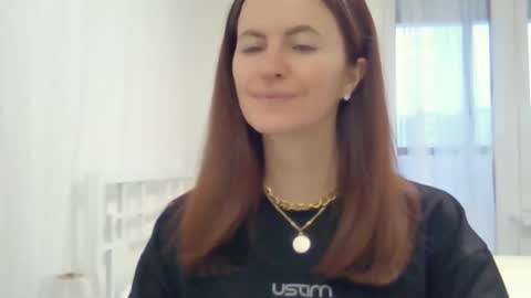 Snapshot of valerie_rose777 chatting on 12/25/24, 10:39 valerie_rose777 online show from 12/25/24, 10:39