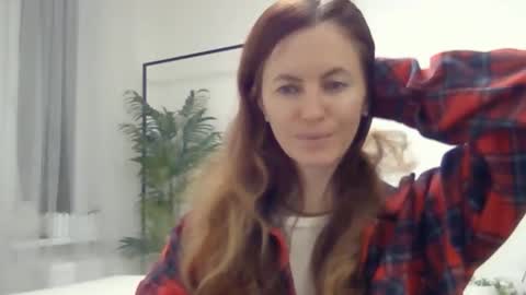 valerie_rose777 online show from 12/04/25, 08:50