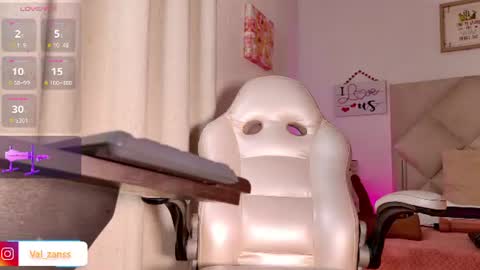 Snapshot of valerie_zans chatting on 07/16/26, 12:05 valerie_zans online show from 07/16/26, 12:05