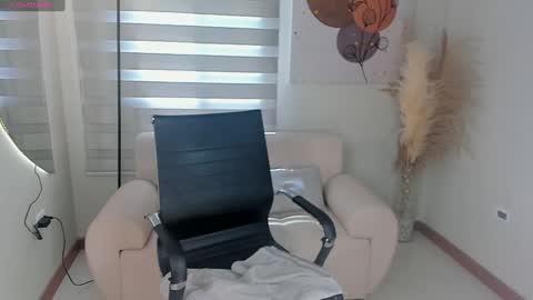  call me Val  online show from 01/15/25, 05:05