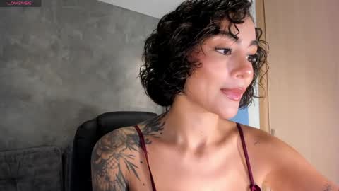 Snapshot of valerieaustin chatting on 04/20/26, 03:26 call me Val online show from 04/20/26, 03:26