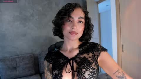 Snapshot of valerieaustin chatting on 05/19/26, 04:02 call me Val online show from 05/19/26, 04:02