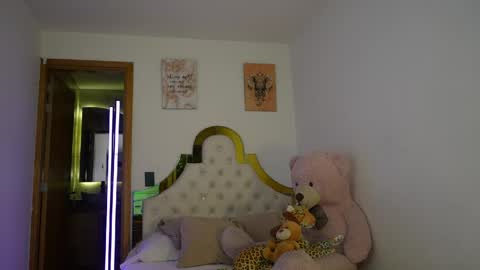 Snapshot of valeriecollinss_ chatting on 06/02/26, 01:18 valeriecollinss_ online show from 06/02/26, 01:18