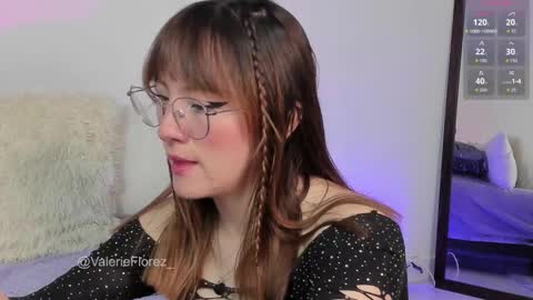 Valerie  Ig valerieflorez  online show from 10/15/25, 12:55