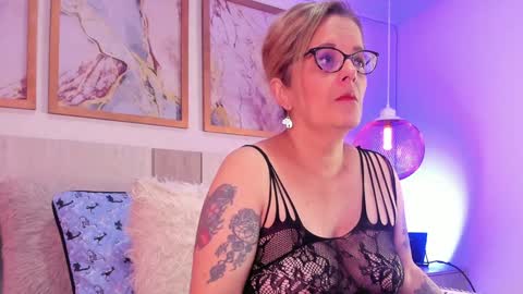  Valeria online show from 01/07/25, 10:22