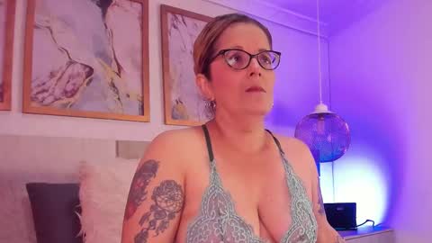  Valeria online show from 03/06/25, 12:19