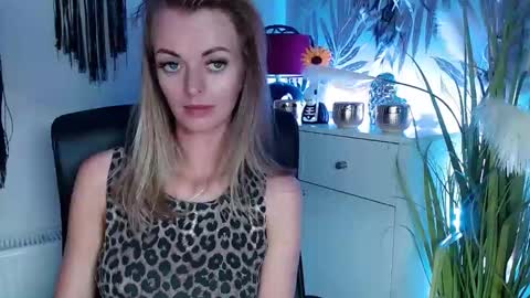 Valerie  online show from 12/03/24, 04:39