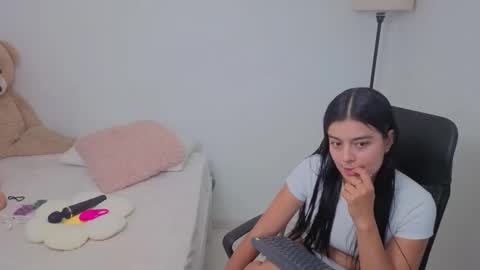 Juli C online show from 10/25/25, 12:29