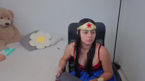 Juli C online show from 10/31/25, 10:33