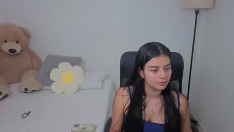 Juli C online show from 11/12/25, 11:47