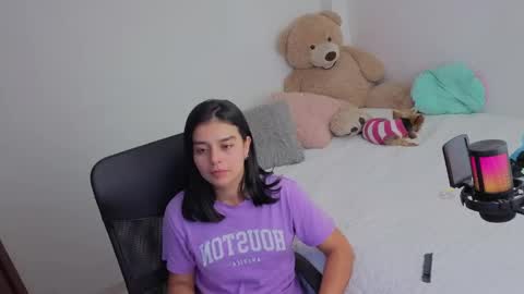 Snapshot of valerihouse_ chatting on 06/06/26, 02:27 valerihouse_ online show from 06/06/26, 02:27