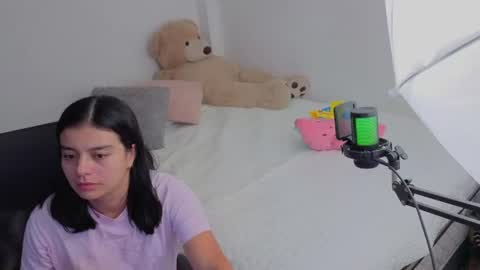 Snapshot of valerihouse_ chatting on 07/16/26, 02:17 valerihouse_ online show from 07/16/26, 02:17