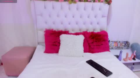 Snapshot of valerik_cano chatting on 02/07/25, 07:06 valeria111111 online show from 02/07/25, 07:06