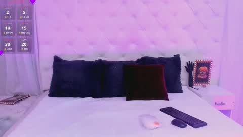 valeria111111 online show from 10/09/25, 12:03