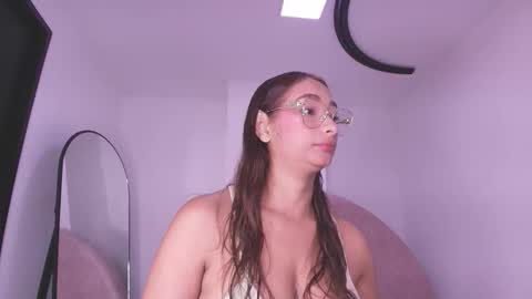 Snapshot of valery_97 chatting on 03/20/26, 03:00 Valeryn online show from 03/20/26, 03:00