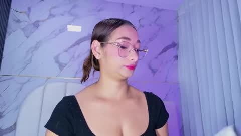 Snapshot of valery_97 chatting on 05/27/26, 03:03 Valeryn online show from 05/27/26, 03:03