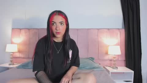 valery__gv online show from 10/17/25, 06:32