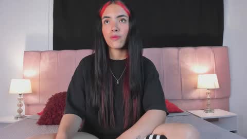 valery__gv online show from 10/25/25, 06:35