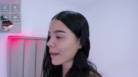 Cris  online show from 09/19/25, 02:35