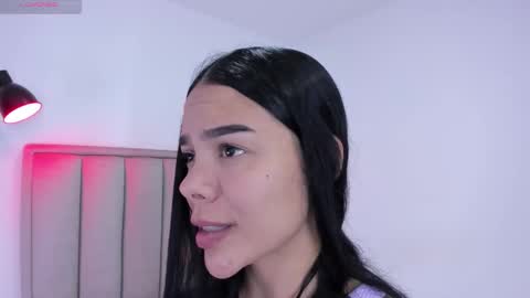 Cris  online show from 11/25/25, 10:54