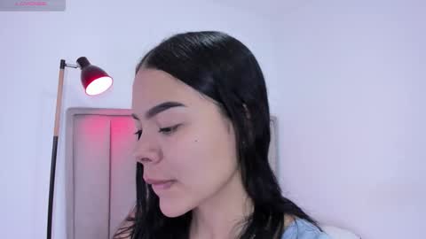 Snapshot of valery__nova chatting on 01/18/26, 03:38 Cris online show from 01/18/26, 03:38