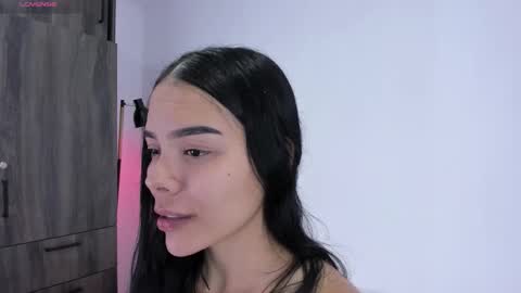 Snapshot of valery__nova chatting on 02/09/26, 01:09 Cris online show from 02/09/26, 01:09