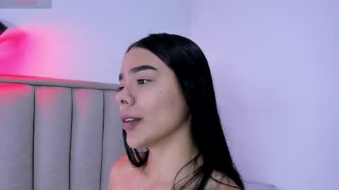 Snapshot of valery__nova chatting on 06/18/26, 04:22 Cris online show from 06/18/26, 04:22