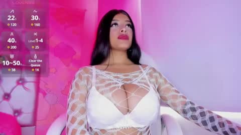 Snapshot of valery__ws chatting on 12/17/24, 03:06 Valery online show from 12/17/24, 03:06