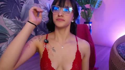 Snapshot of valery_blush chatting on 04/25/26, 04:26 valery_blush online show from 04/25/26, 04:26