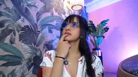 Snapshot of valery_blush chatting on 04/27/26, 04:21 valery_blush online show from 04/27/26, 04:21