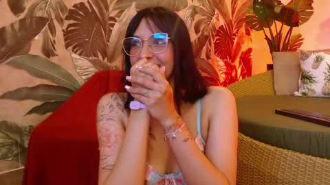 Snapshot of valery_blush chatting on 06/08/26, 08:42 valery_blush online show from 06/08/26, 08:42