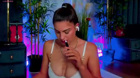 Snapshot of valery_evann chatting on 07/28/26, 07:39 Valery online show from 07/28/26, 07:39
