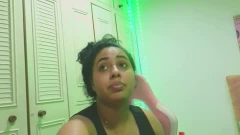 Snapshot of valery_lovex_ chatting on 03/23/26, 10:30 valery_lovex_ online show from 03/23/26, 10:30