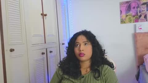 Snapshot of valery_lovex_ chatting on 04/19/26, 12:00 valery_lovex_ online show from 04/19/26, 12:00