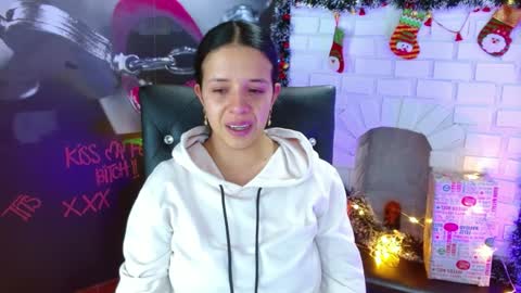 Valeria online show from 12/26/24, 11:54