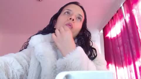 Valeria online show from 06/11/26, 01:09