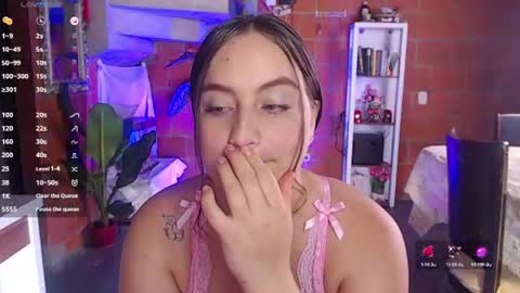 Snapshot of valery_moon19 chatting on 06/13/26, 05:55 valery_moon19 online show from 06/13/26, 05:55