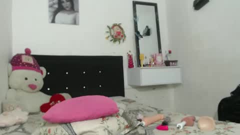 valery_prinss5 online show from 09/25/25, 03:54