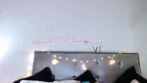 Snapshot of valery_rioss chatting on 12/13/24, 01:04 Ana Paula online show from 12/13/24, 01:04