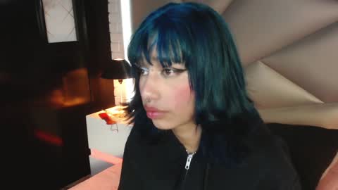 valery_smith15 online show from 01/03/25, 06:22