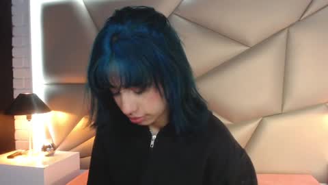 valery_smith15 online show from 01/09/25, 03:15