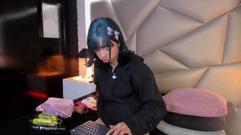 valery_smith15 online show from 01/16/25, 09:27