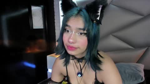 valery_smith15 online show from 01/28/25, 06:38