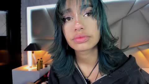 valery_smith15 online show from 02/27/25, 03:58