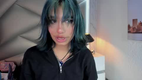 valery_smith15 online show from 02/27/25, 07:01