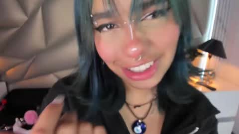 valery_smith15 online show from 03/09/25, 09:24