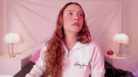 valery_smith15 online show from 09/12/25, 03:17