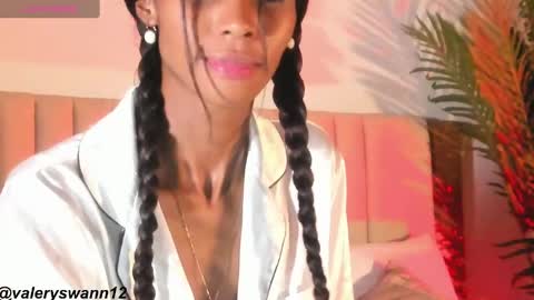 Valery swan1 online show from 02/07/25, 08:22