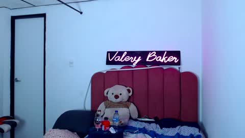 B V Naughty online show from 12/15/24, 02:08