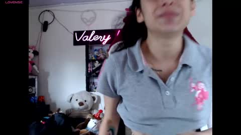 Snapshot of valerybaker1 chatting on 11/03/25, 03:02 B V Naughty online show from 11/03/25, 03:02